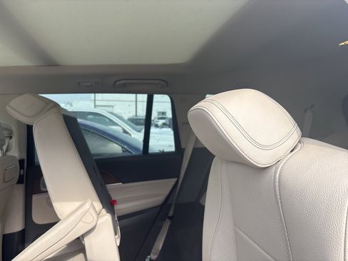 Used 2020 Mercedes-Benz GLS 450 4MATIC w/ Convenience Package image 27