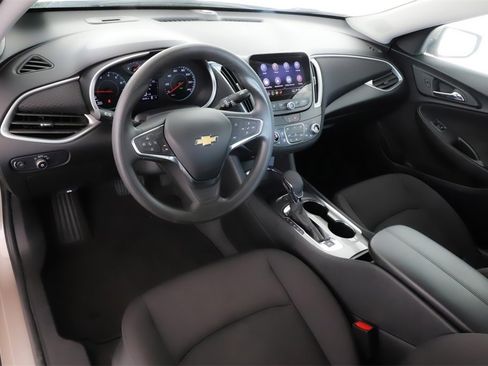 Used 2024 Chevrolet Malibu LT image 16