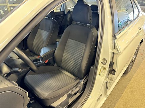 Used 2024 Volkswagen Jetta S image 17