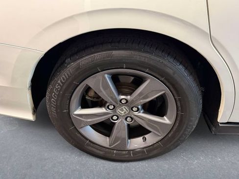 Used 2021 Honda Odyssey EX image 7