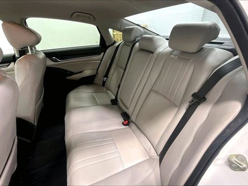 Used 2019 Honda Accord Hybrid image 36