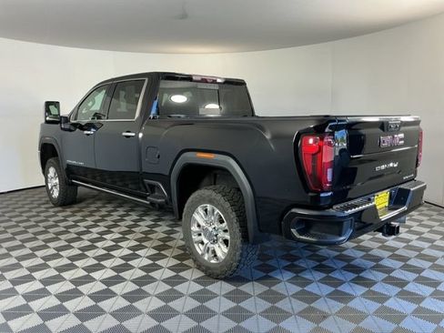Used 2021 GMC Sierra 3500 Denali w/ Denali Ultimate Package AWD/4WD image 6