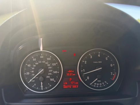 Used 2011 BMW 328i Sedan RWD image 23