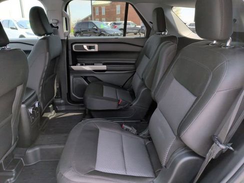 Certified 2023 Ford Explorer XLT AWD/4WD image 6