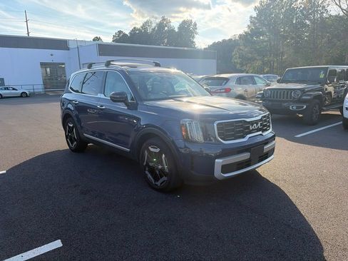 Used 2024 Kia Telluride S w/ S Sunroof Package AWD/4WD image 3