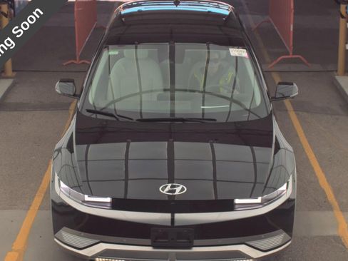 Used 2024 Hyundai Ioniq 5 Limited image 2