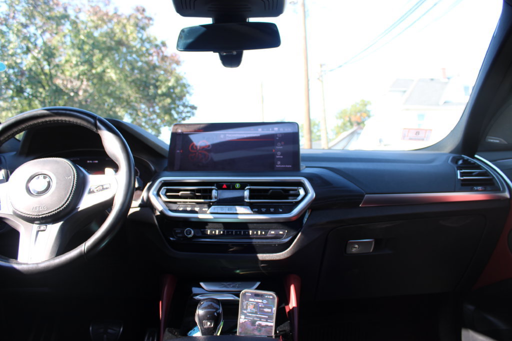Used 2023 BMW X4 xDrive30i AWD/4WD image 33