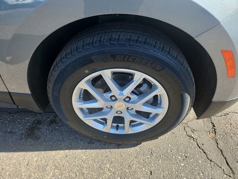 Used 2023 Chevrolet Equinox LS w/ LS Convenience Package image 18