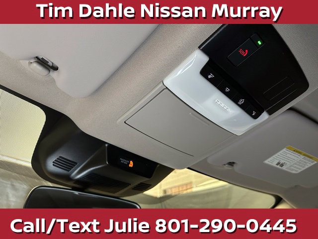 Used 2023 Nissan Rogue SV AWD/4WD image 32