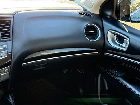 Used 2020 INFINITI QX60 Luxe w/ Essential Package image 17