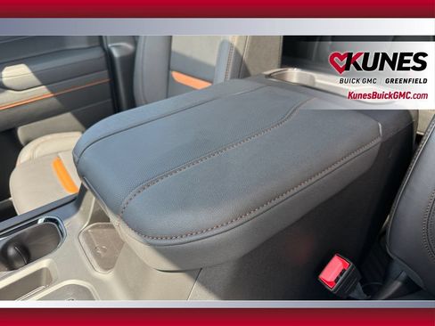 New 2026 GMC Sierra 1500 AT4 w/ AT4 Premium Package AWD/4WD image 29