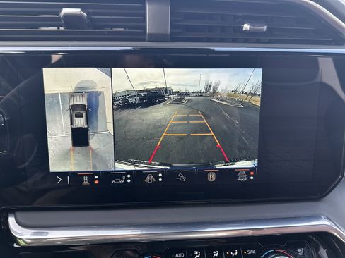 Used 2025 GMC Sierra 2500 Denali Ultimate image 25