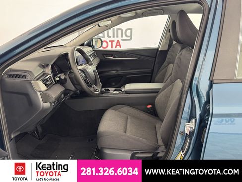 Used 2025 Toyota Camry LE FWD image 14