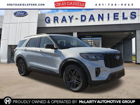 New 2026 Ford Explorer ST-Line w/ ST-Line Street Pack image 1