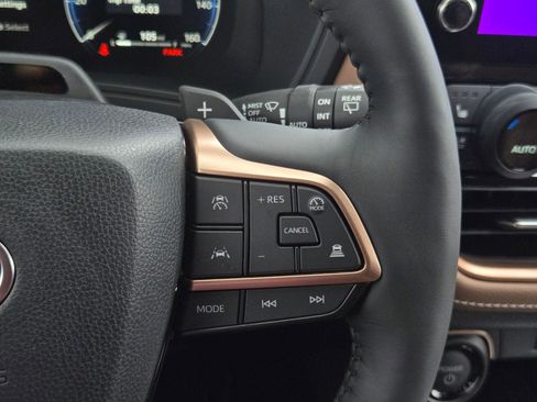 Certified 2026 Toyota Grand Highlander AWD Hybrid image 22