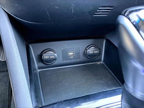 Used 2022 Hyundai Ioniq Blue FWD image 12
