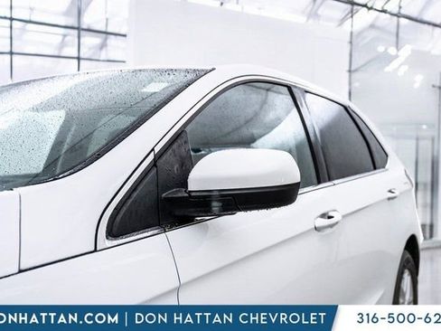 Used 2022 Ford Edge SEL image 32