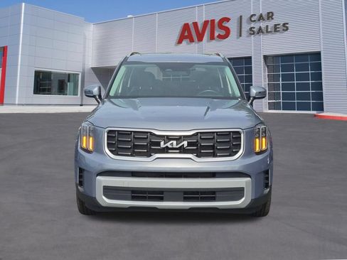 Used 2025 Kia Telluride S FWD image 2