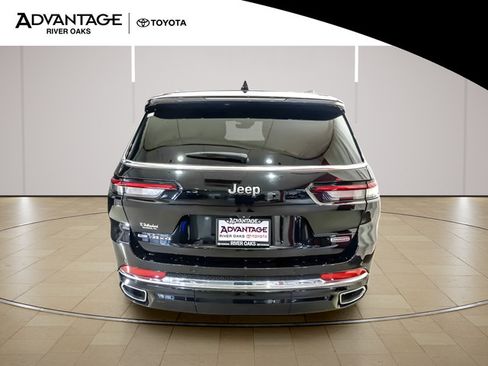 Used 2023 Jeep Grand Cherokee L Overland AWD/4WD image 6