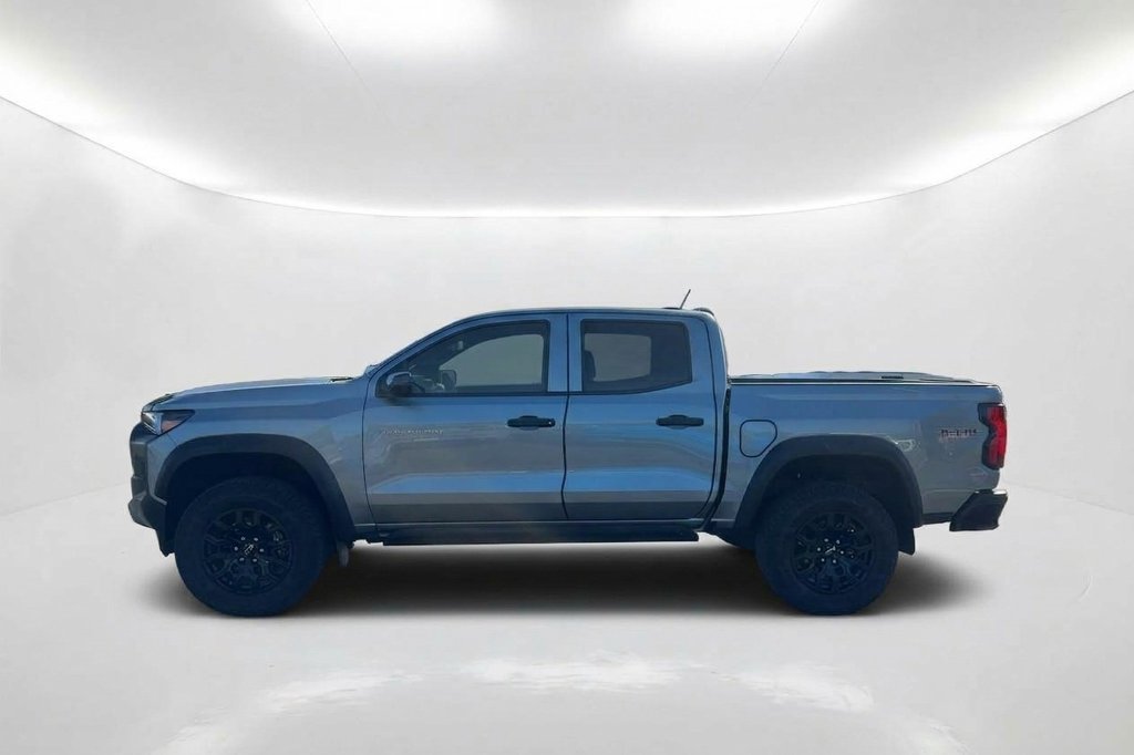 Used 2025 Chevrolet Colorado Trail Boss AWD/4WD image 9