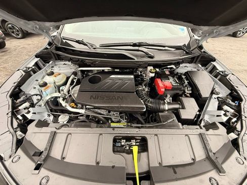 Certified 2025 Nissan Rogue SV image 11