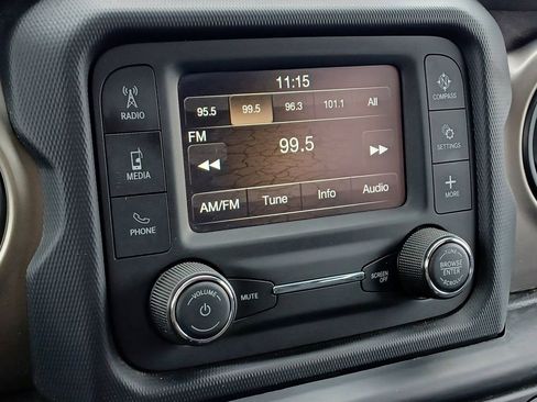 Used 2021 Jeep Wrangler Sport image 21