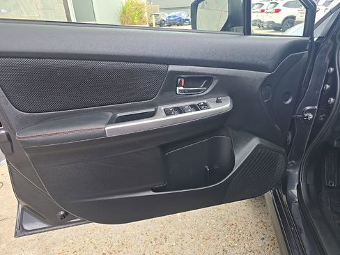 Used 2016 Subaru Crosstrek 2.0i Premium AWD/4WD image 30