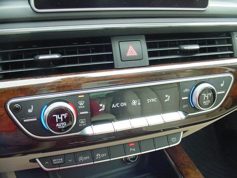 Used 2017 Audi A4 2.0T Premium Plus w/ Premium Plus Package image 21