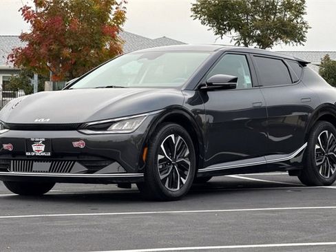 Certified 2024 Kia EV6 Wind image 10