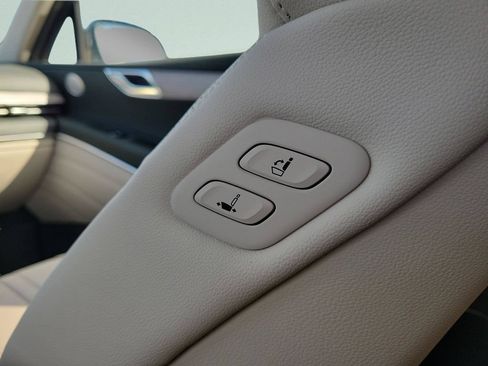 New 2026 Genesis GV80 2.5T Select AWD/4WD image 12