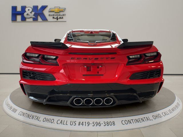 Used 2023 Chevrolet Corvette Z06 RWD image 5