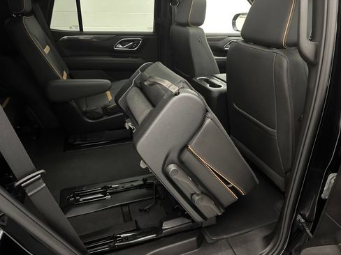 Used 2024 GMC Yukon AT4 w/ Technology Package AWD/4WD image 62