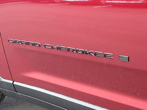 New 2023 Jeep Grand Cherokee L Laredo AWD/4WD image 11