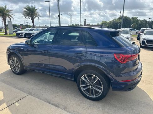 Used 2025 Audi Q3 2.0T Premium w/ Convenience Package AWD/4WD image 4
