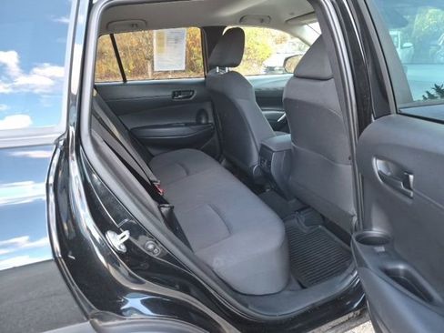 Used 2022 Toyota Corolla Cross LE image 13