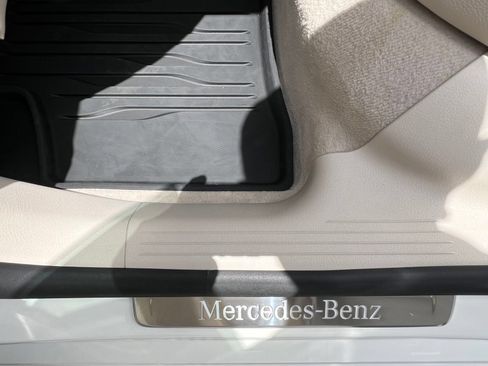 Used 2022 Mercedes-Benz EQS 580 4MATIC Sedan image 47