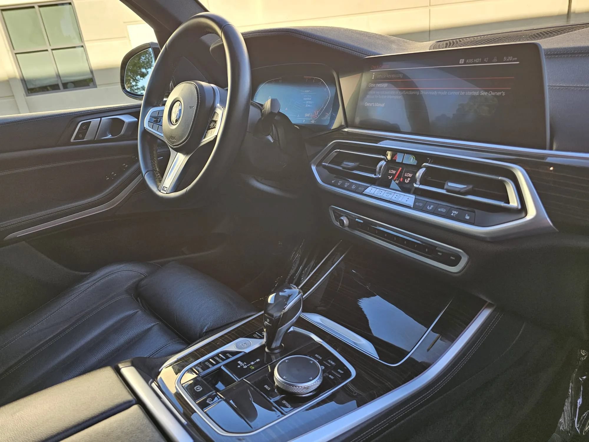 Used 2020 BMW X5 xDrive40i w/ M Sport Package AWD/4WD image 30