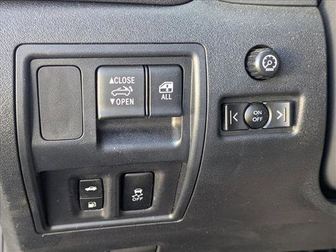 Used 2015 Lexus IS 250C image 11