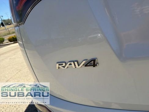 Used 2017 Toyota RAV4 Limited AWD/4WD image 21