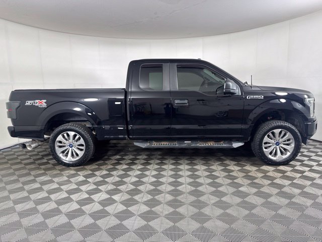 Used 2018 Ford F150 XL w/ Equipment Group 101A Mid AWD/4WD image 2