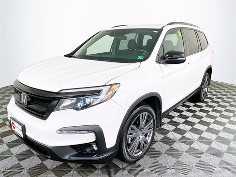 Used 2022 Honda Pilot Sport image 3