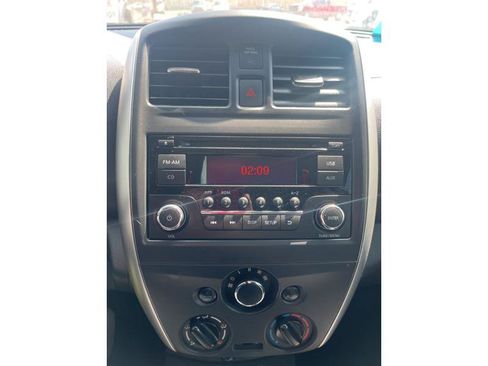 Used 2018 Nissan Versa SV FWD image 13