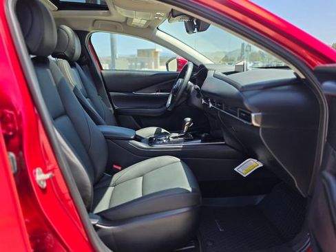 Certified 2025 MAZDA CX-30 AWD 2.5 S w/ Preferred Package image 12