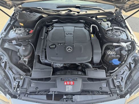 Used 2014 Mercedes-Benz E 350 4MATIC Sedan image 30