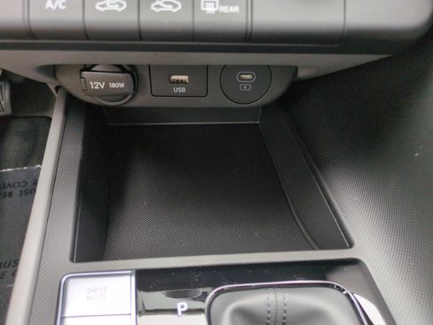 New 2026 Hyundai Elantra SE FWD image 28