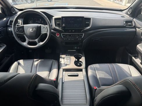 Certified 2023 Honda Passport TrailSport image 15