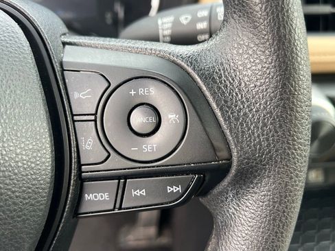 Used 2024 Toyota RAV4 LE image 31