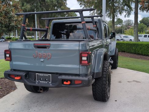 Used 2024 Jeep Gladiator Mojave AWD/4WD image 10