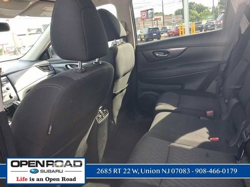 Used 2017 Nissan Rogue S w/ Appearance Package AWD/4WD image 15
