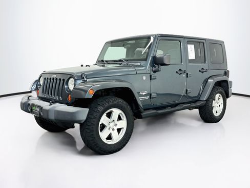 Used 2007 Jeep Wrangler Unlimited Sahara w/ Trailer Tow Group AWD/4WD image 3